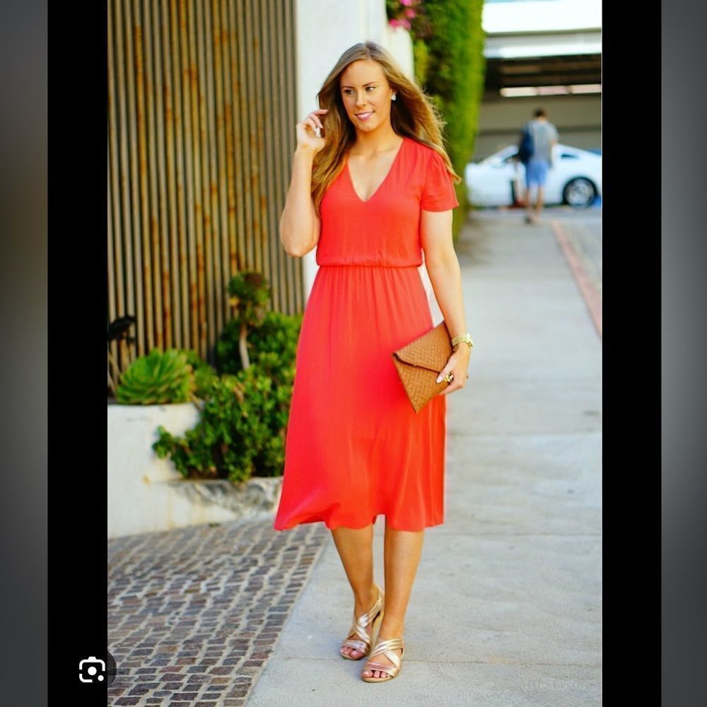 Wayf Burgundy Short Sleeves Midi Dress